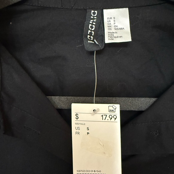H&M Black Cropped Button-Down Shirt with back out. Woman’s Small - Picture 3 of 6